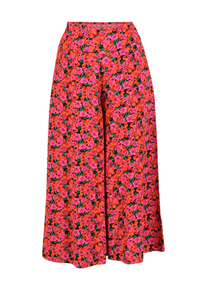 Culottes In Full Bloom bed of primroses