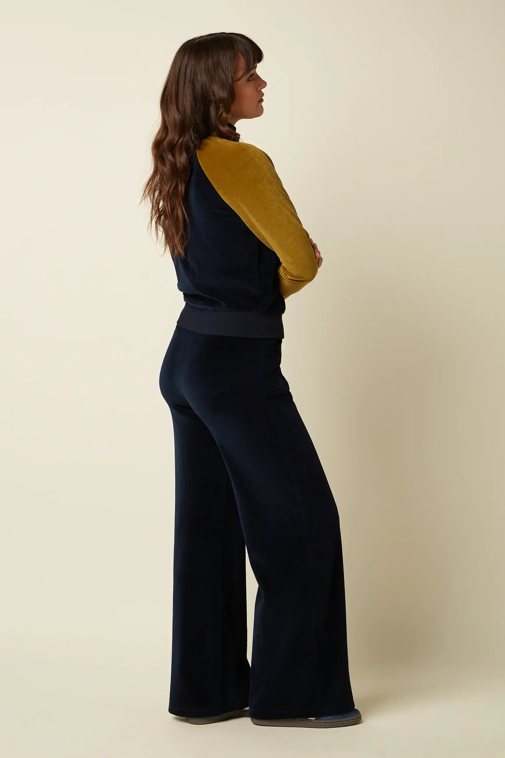 Lila Coljack Baton Velvet