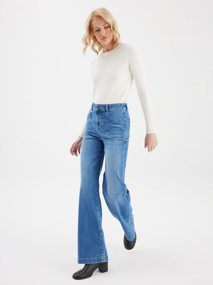 jeans in medium blue 