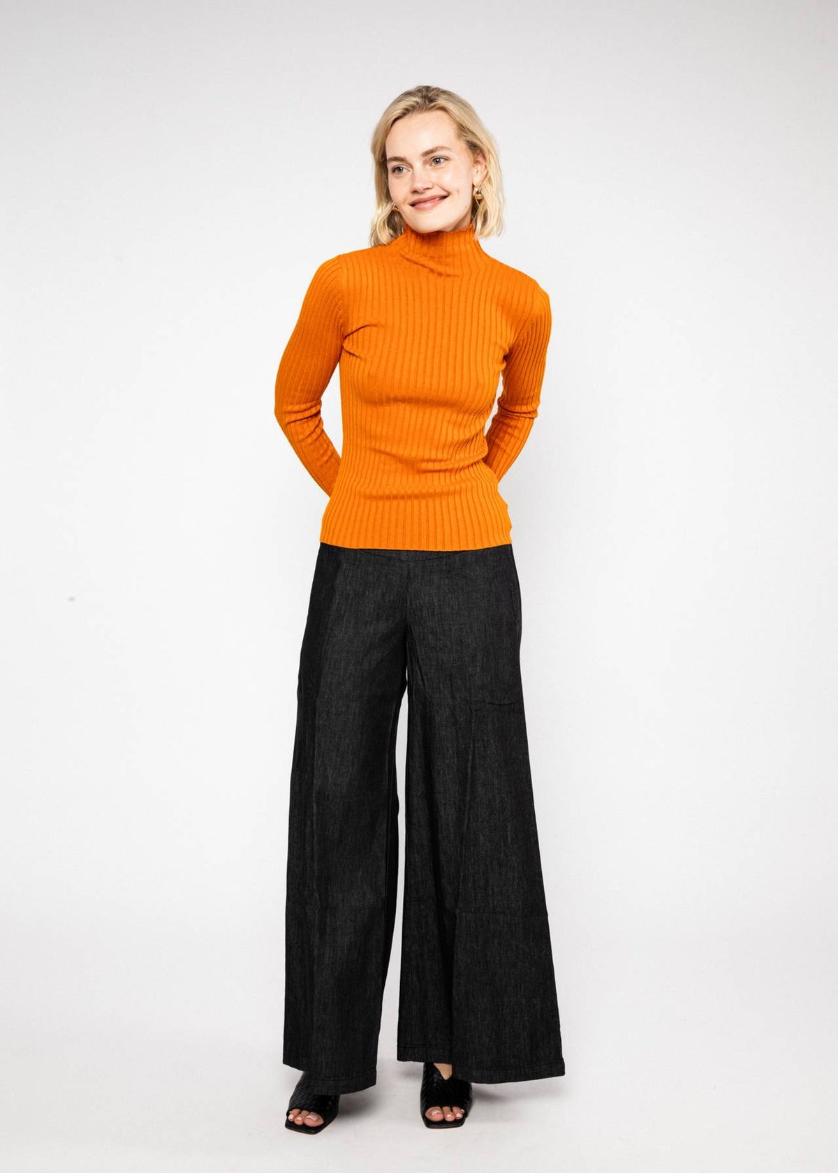 Turtleneck Jumper Jazz & Chill - SoMuch Fashion