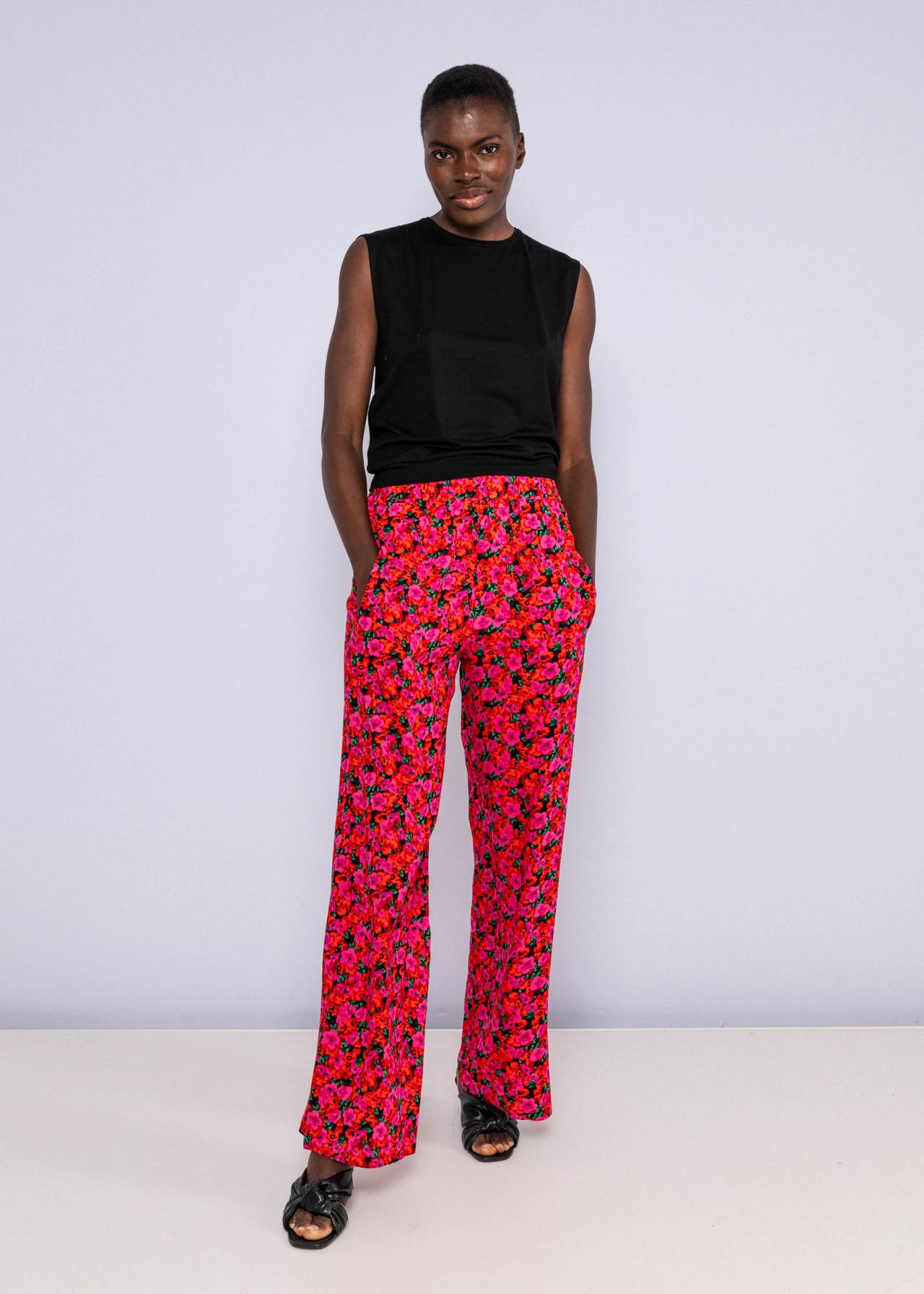 Power Walker Bed of Primroses