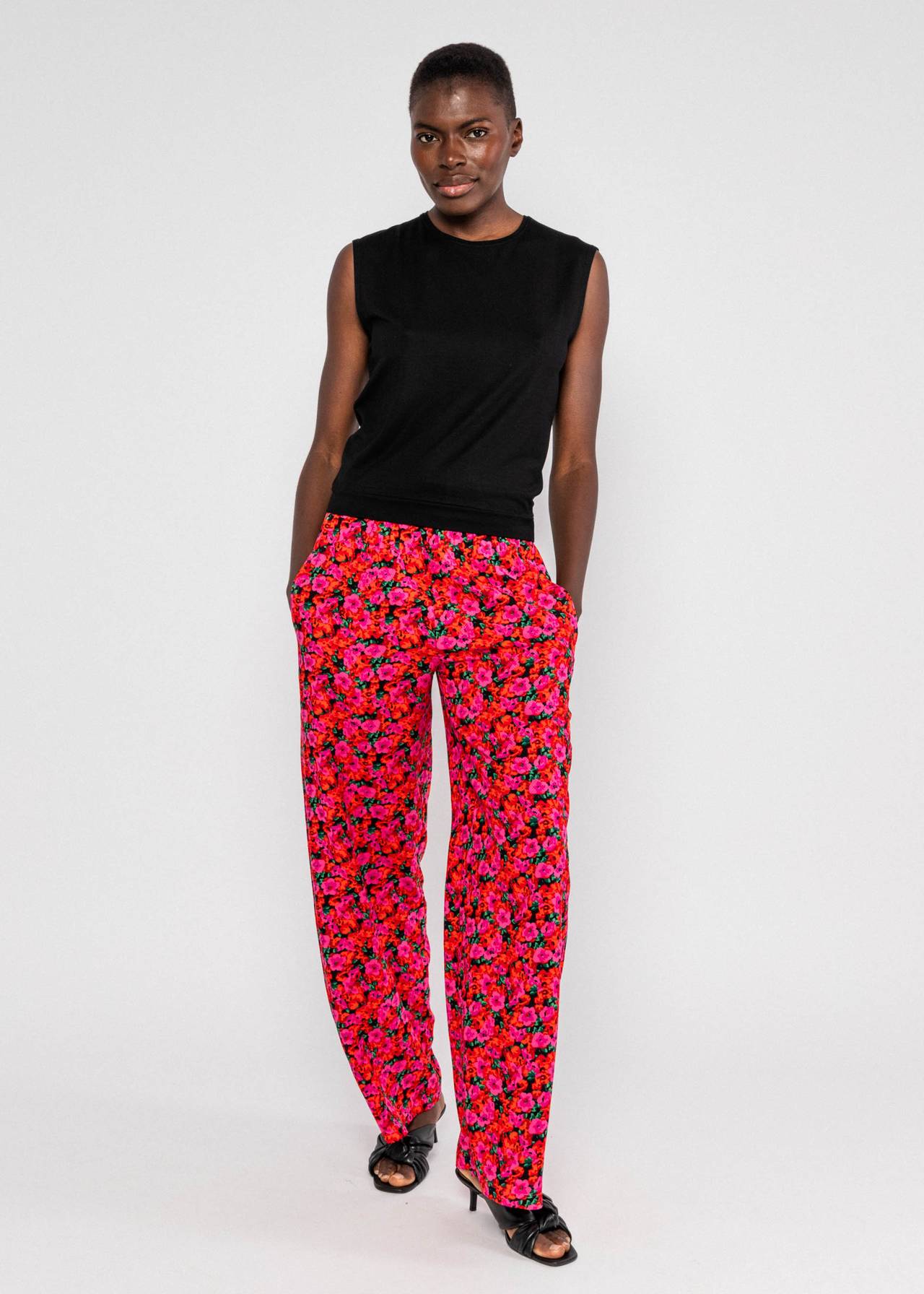 Power Walker Bed of Primroses