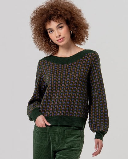 Boat neckline sweater with jacquard