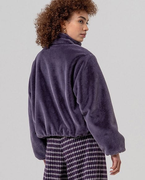Short fur jacket with high collar - Purple