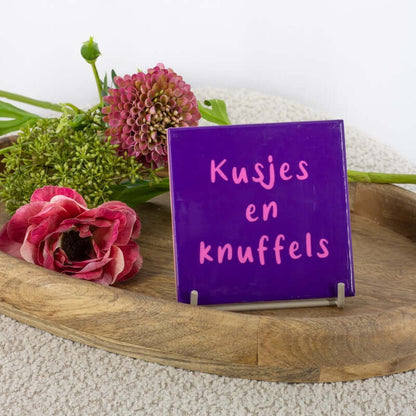 Tegeltje kusjes en knuffels