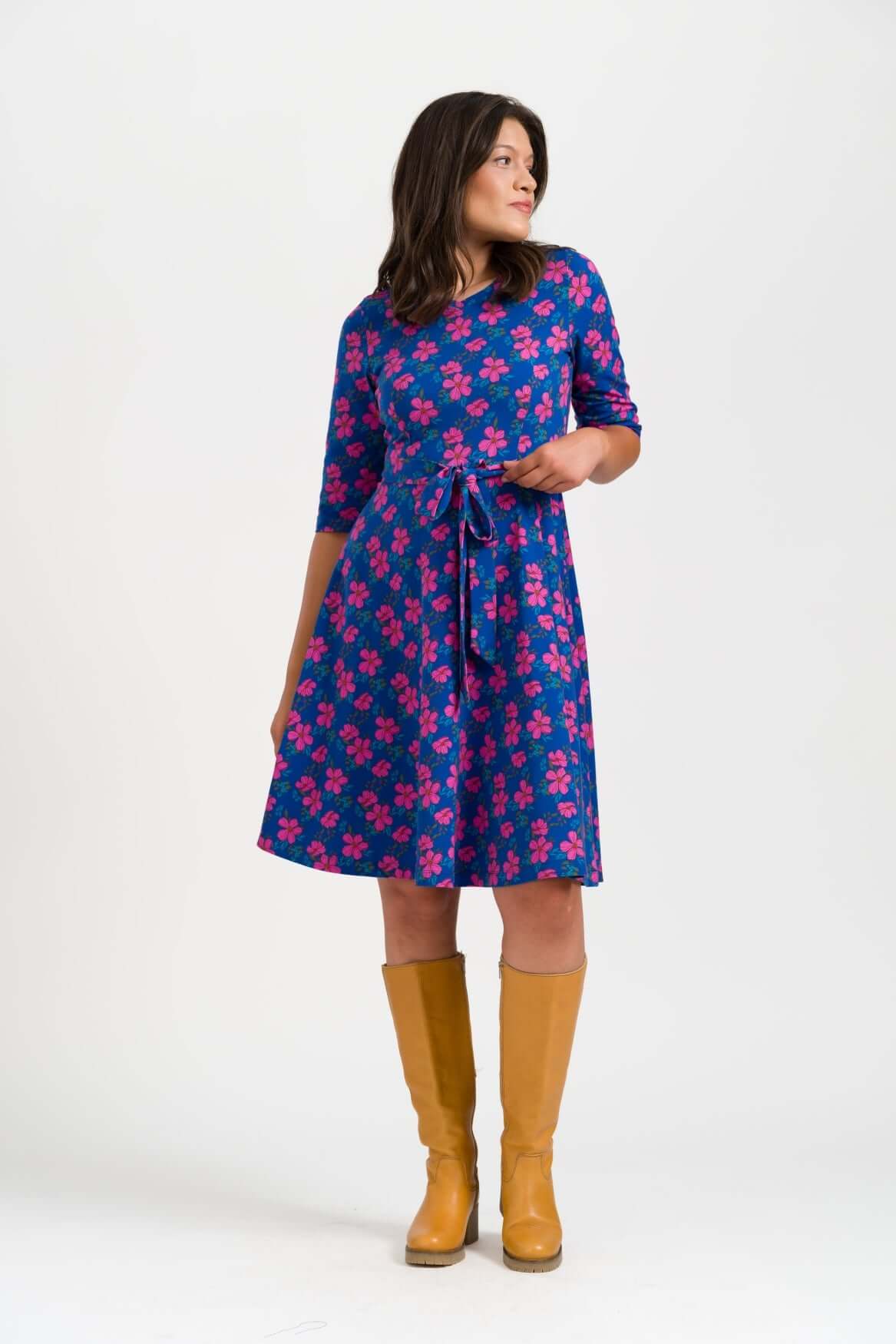 Blush jurk met eden print