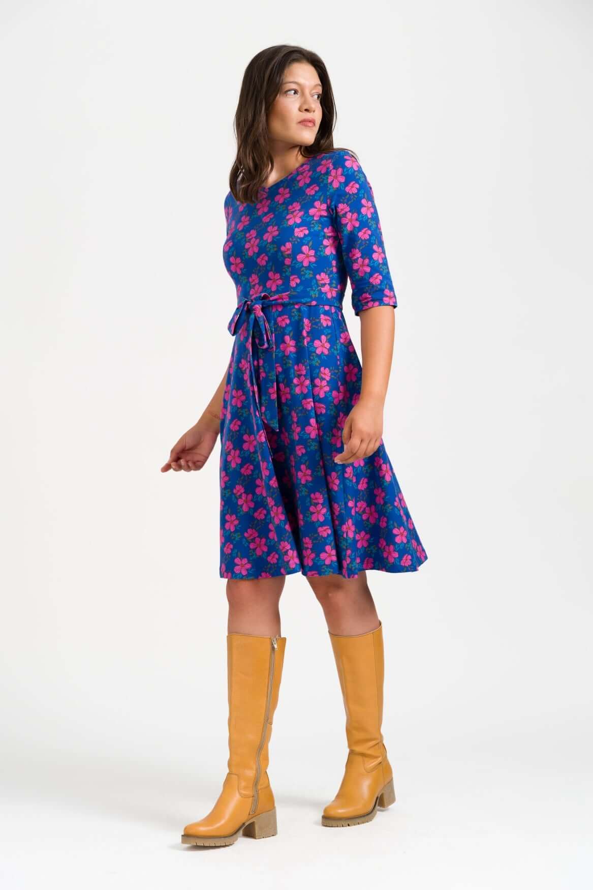 Blush jurk met eden print