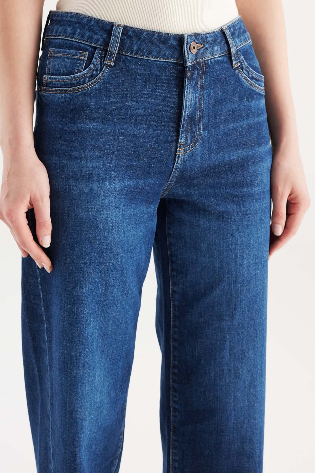 Beth Dark Blue