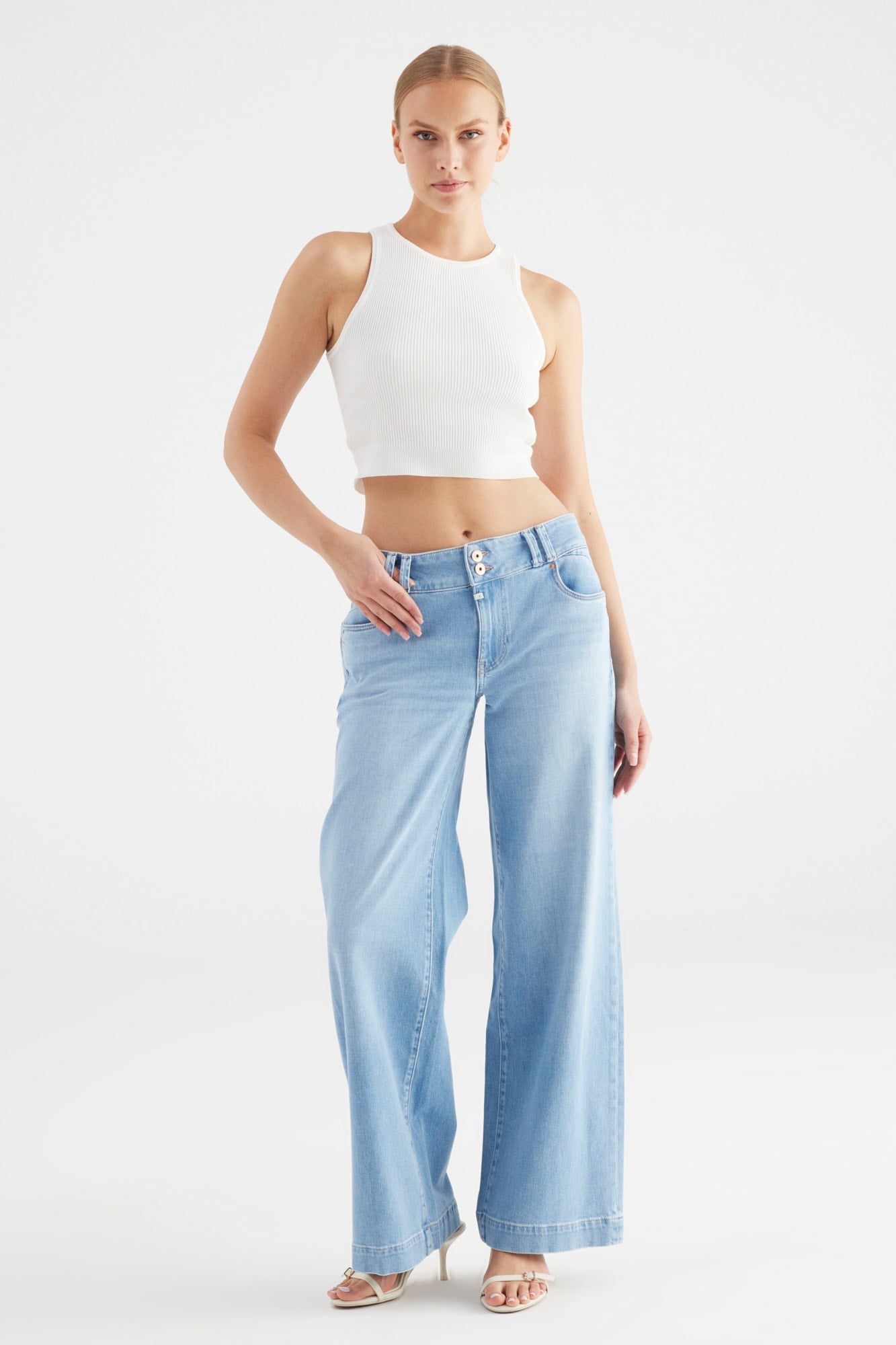 Carlotta Light blue