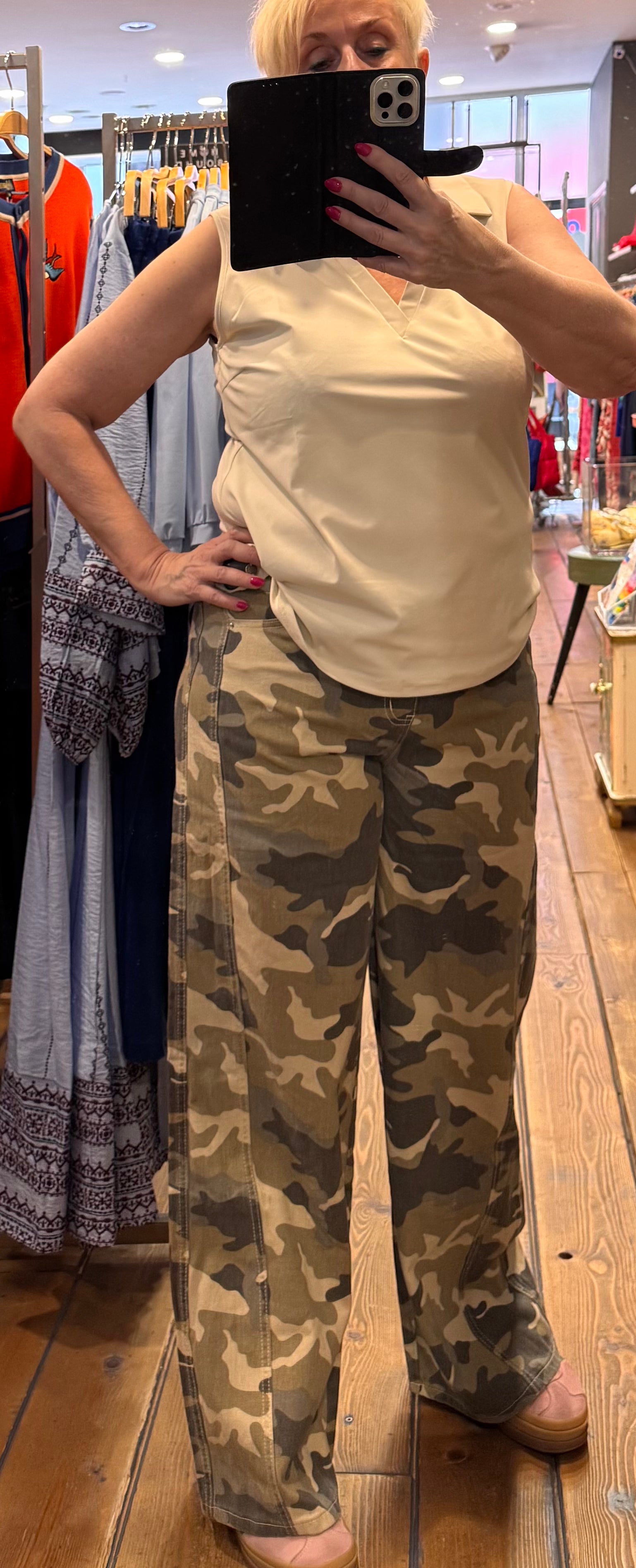 Camouflage broek