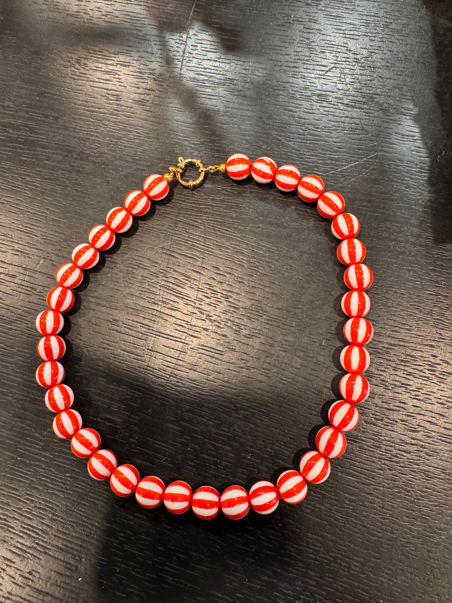 Kralen ketting gestreept