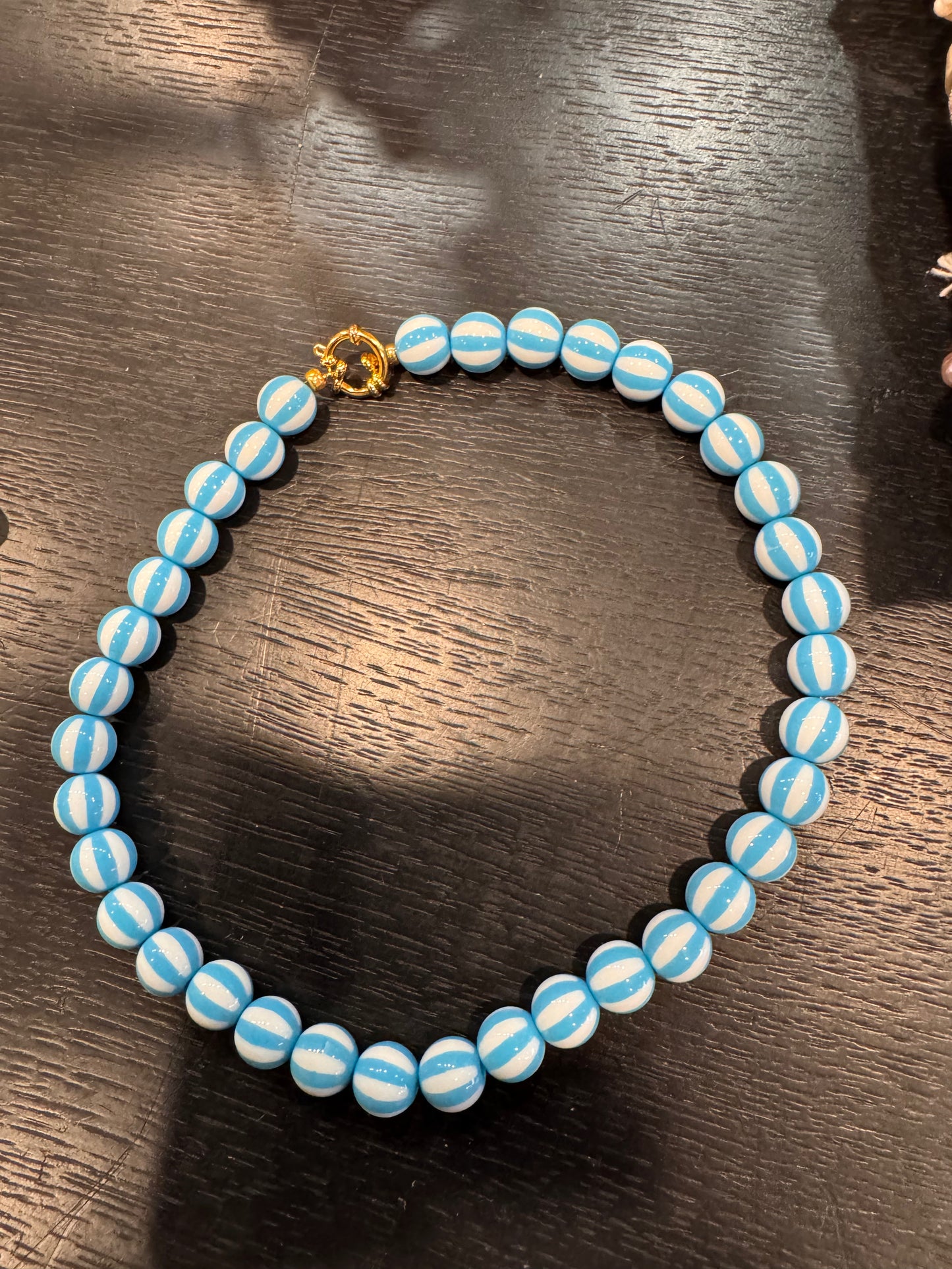 Kralen ketting gestreept