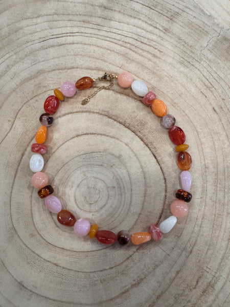 Kralen ketting in verschillende kleuren 