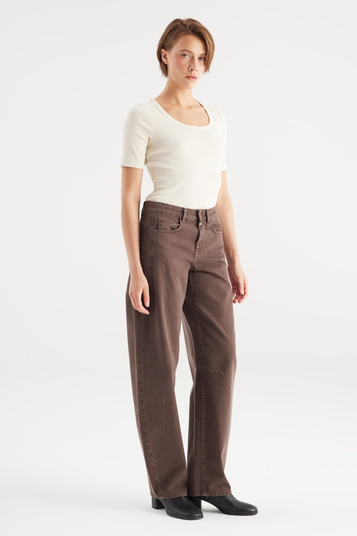 Clara Barrel Jeans