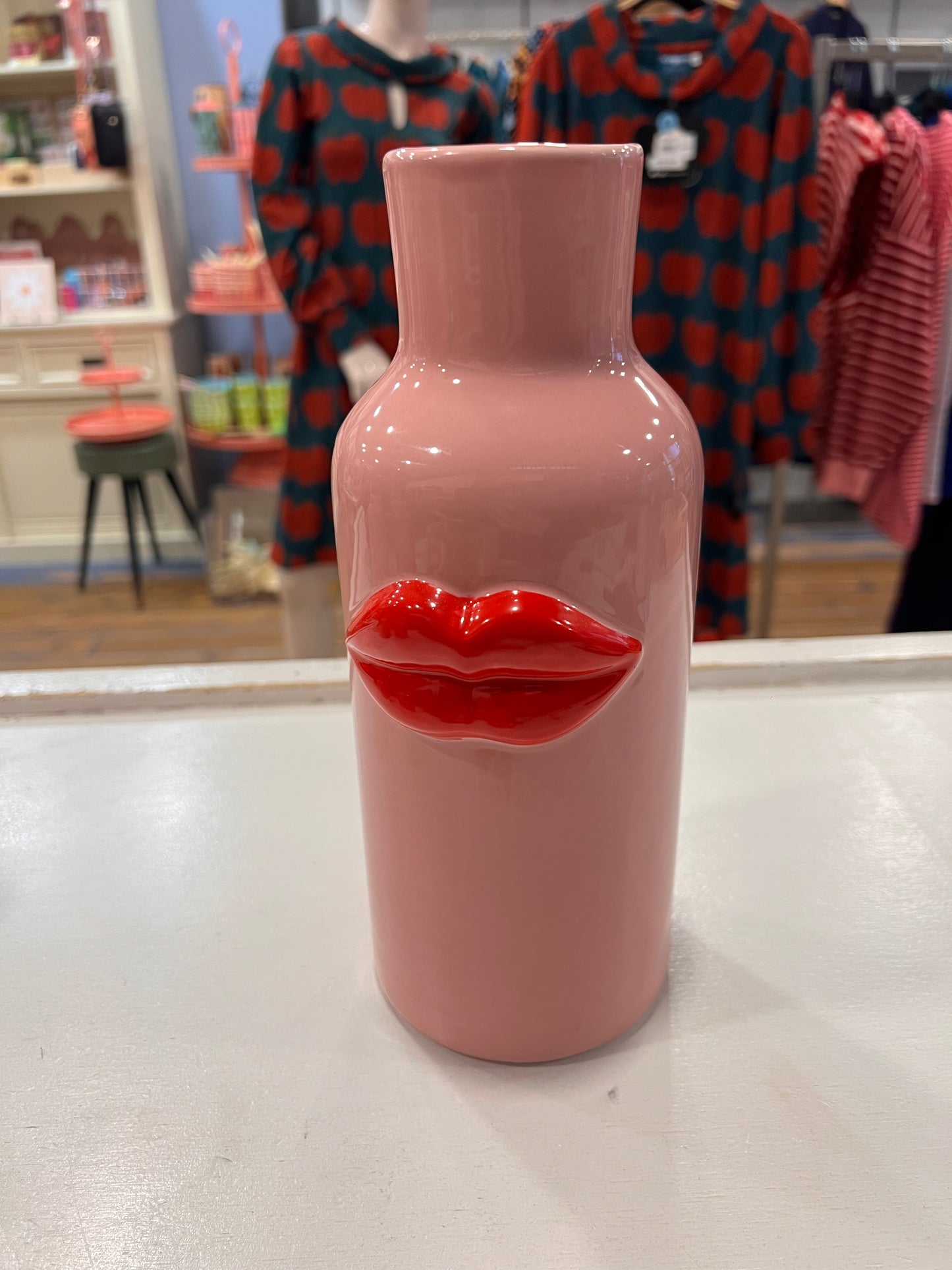 Vaas Lippen  Rood 25 cm