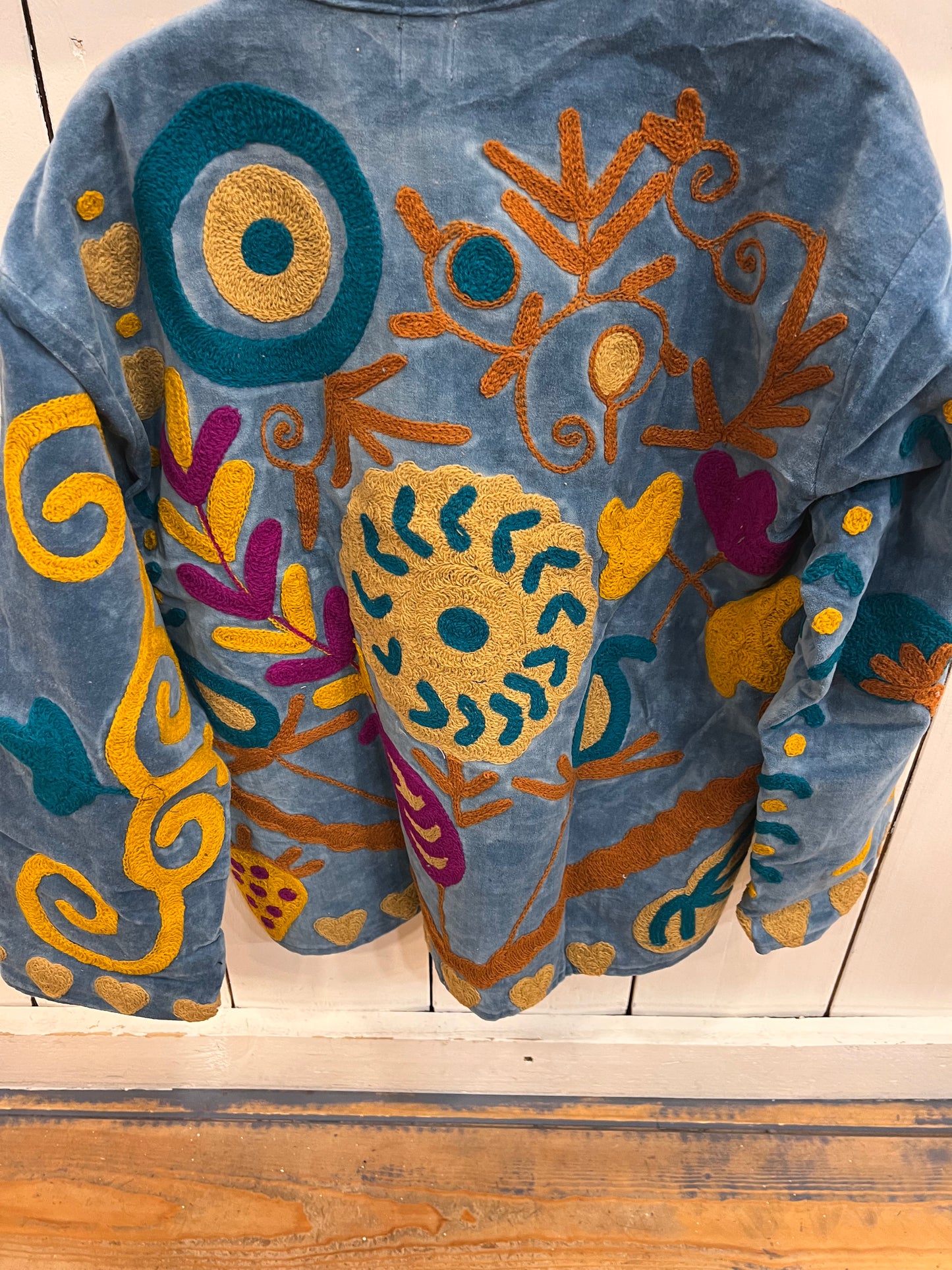 Velvet Suzani Jacket lichtblauw (2)
