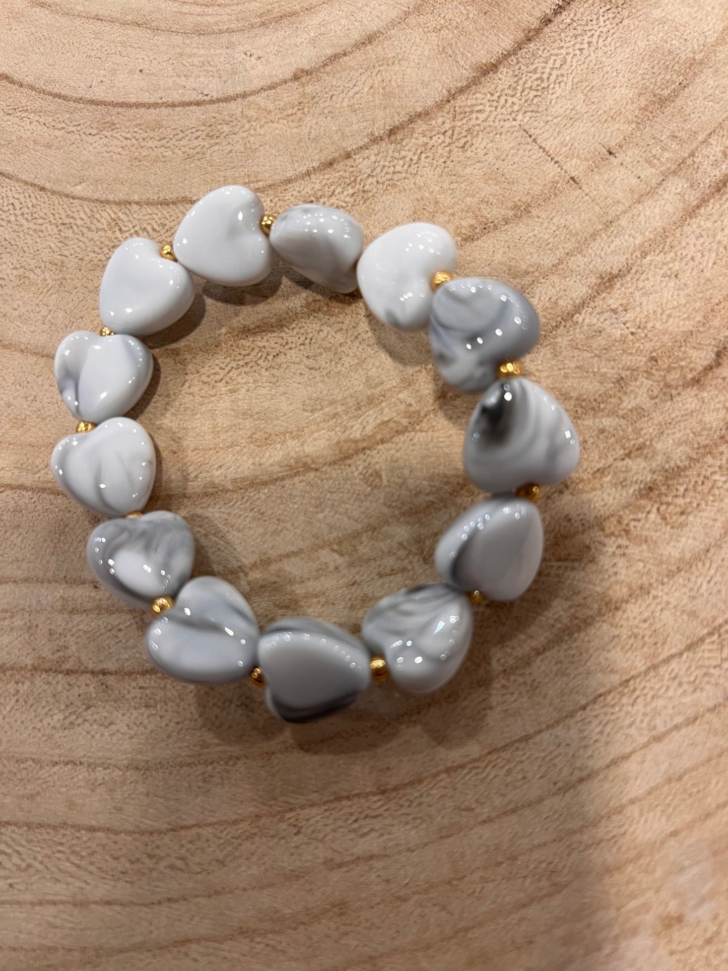 Armbandje kraal hartjes