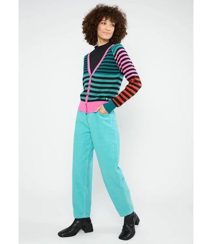 Cardigan Bright Side of Life colorful magic show