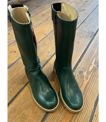 Charlie Laars  Petrol