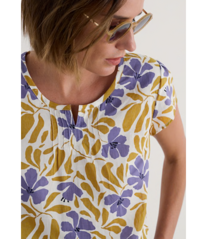 Garden GateTop Leafy Floral Chalk Pear