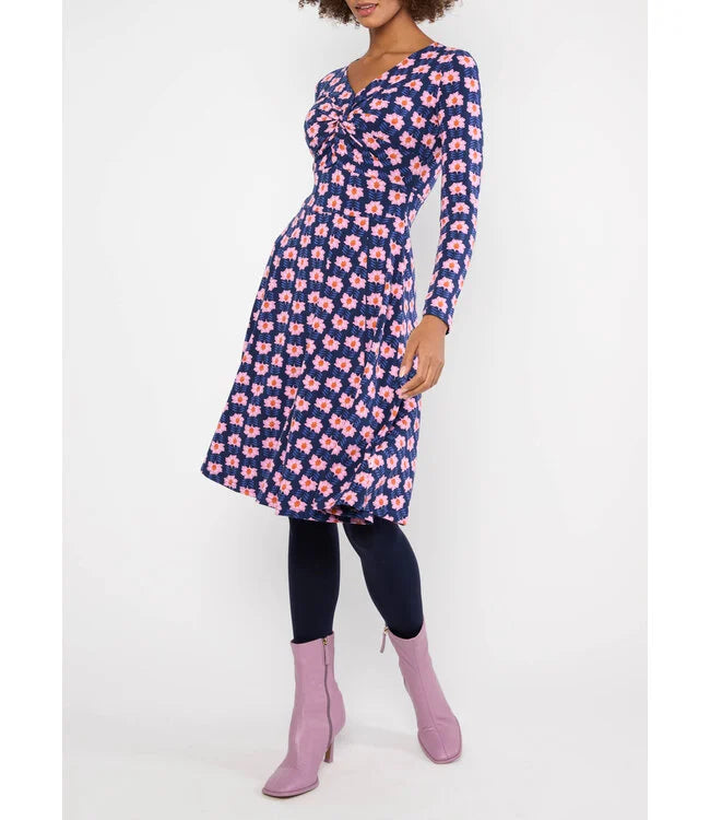 Hot Knot Daydream Flower