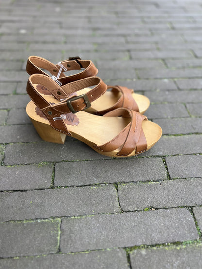 Lena  Istanbul Brown