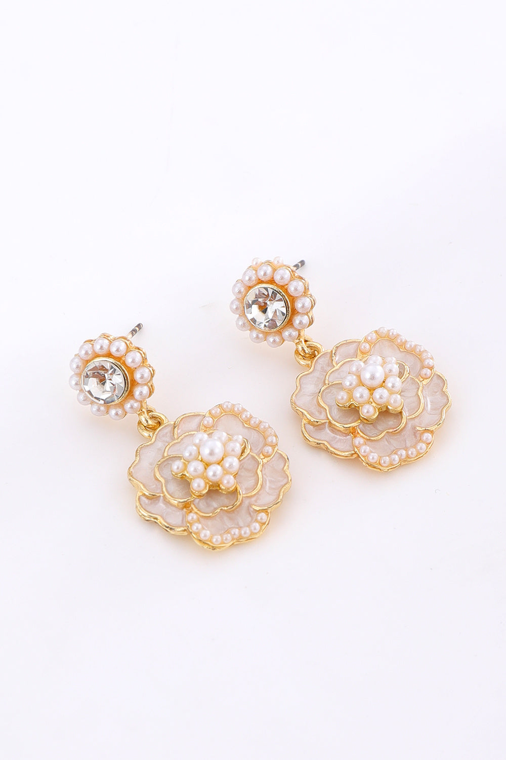 PEARLY FLOWER EARRINGS
