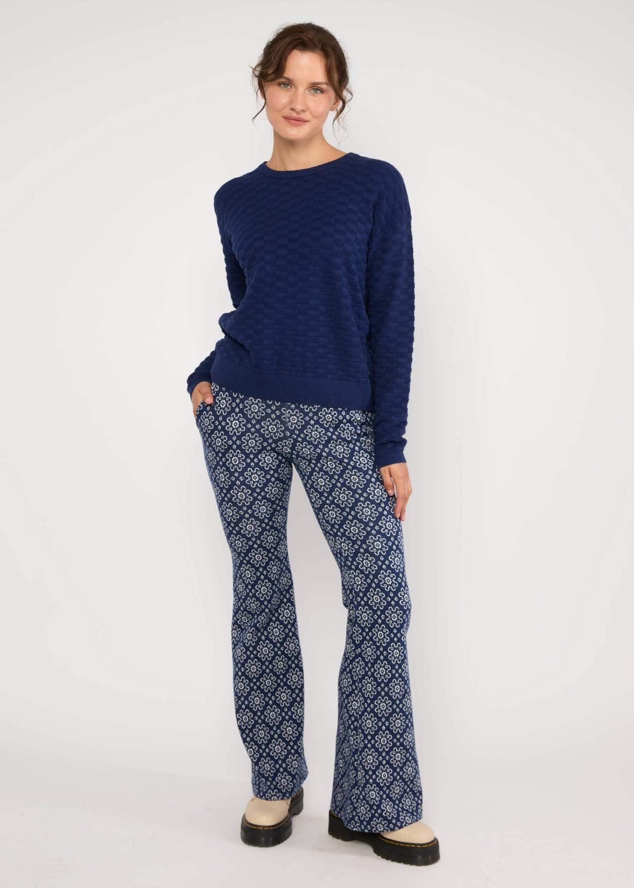 Schlaghose On a Winters Day Flared alpine rose jacquard