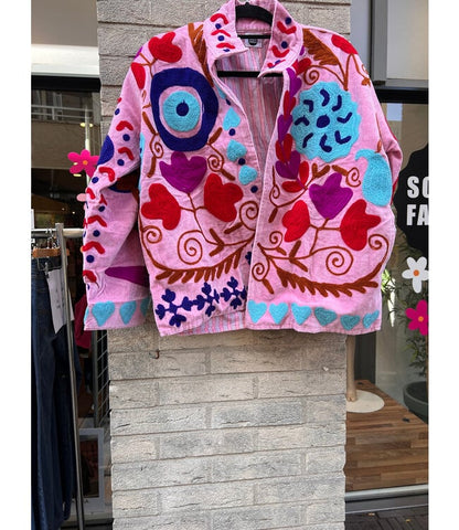 Velvet Suzani jacket Lichtroze