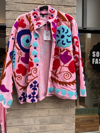 Velvet Suzani jacket Lichtroze