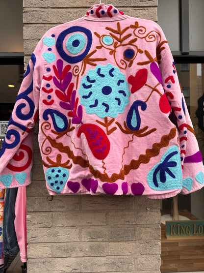 Velvet Suzani jacket Lichtroze